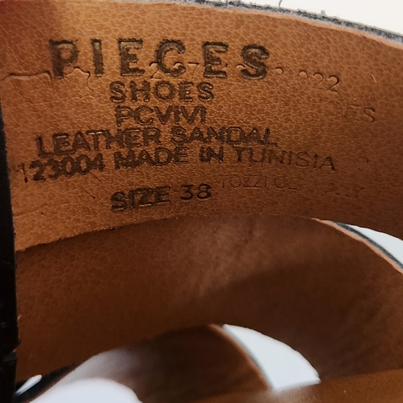 Pieces Vivi Black Leather Sandals Open Toe Slide On Shoes Size 38 7.5 8 Summer - Picture 9 of 13